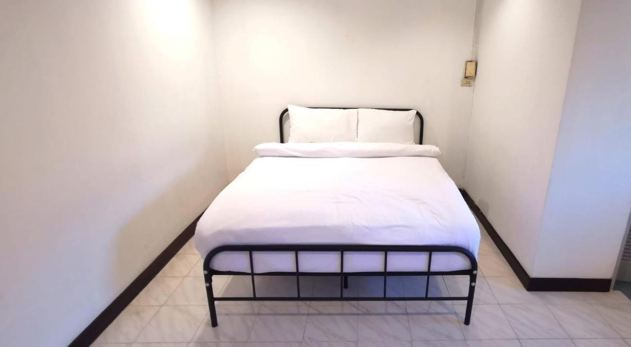Go Inn Patong Beach Exterior photo